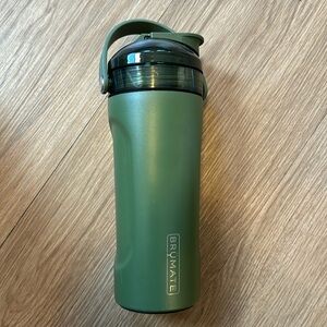 Brumate shaker army green